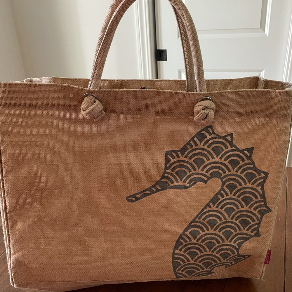 Burlap beach tote